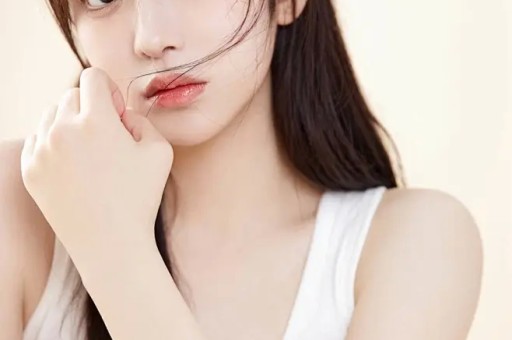 比黄一鸣更疯的人出现了4婚4离曝杨幂等五位女星整容杨紫垫底